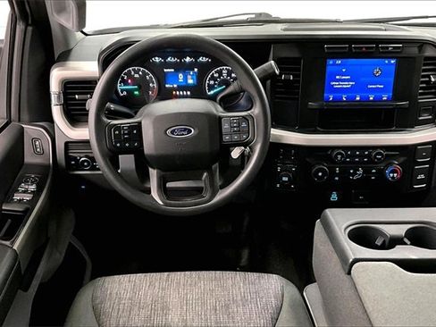 Used 2023 Ford F250 XLT image 5