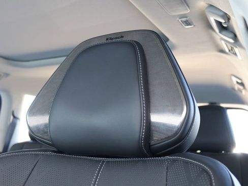 Certified 2025 INFINITI QX80 Sensory image 17