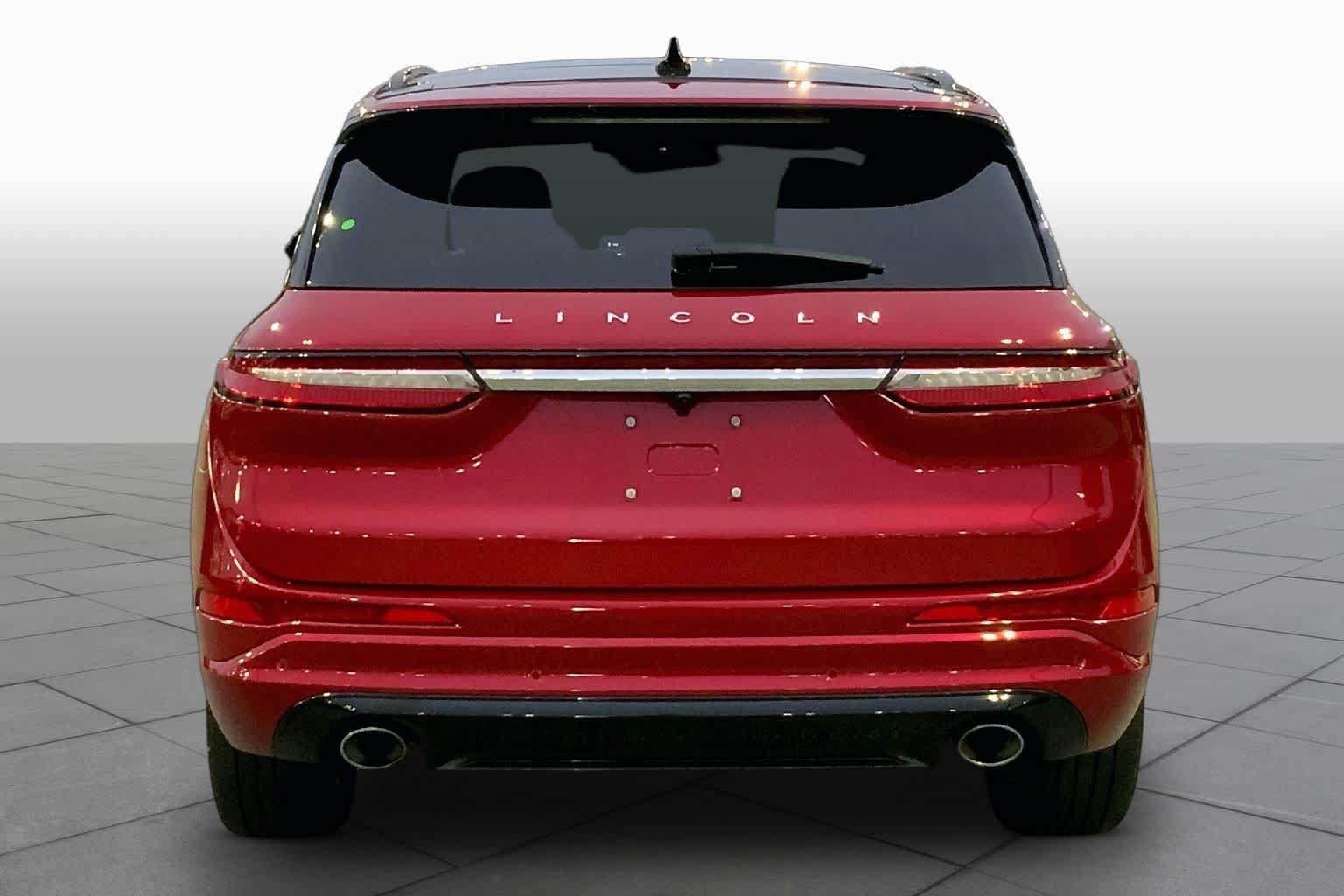 Used 2023 Lincoln Corsair Reserve w/ Equipment Group 201A FWD image 5