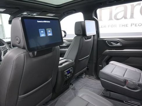 Used 2024 Chevrolet Suburban Z71 w/ Off-Road Capability Package AWD/4WD image 25