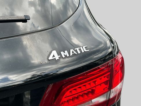 Used 2016 Mercedes-Benz GLC 300 4MATIC image 17