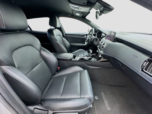 Used 2022 Kia Stinger GT-Line image 19