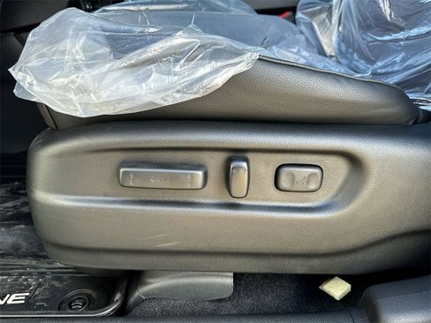 New 2026 Honda Ridgeline Black Edition image 12