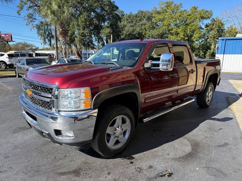 Used 2014 Chevrolet Silverado 2500 LT w/ Interior Plus Package image 6