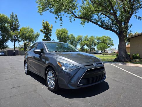 Used 2018 Toyota Yaris iA FWD image 1