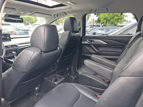 Used 2020 MAZDA CX-9 Touring w/ Touring Premium Package FWD image 7