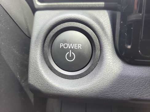 Certified 2026 Toyota bZ FWD image 28