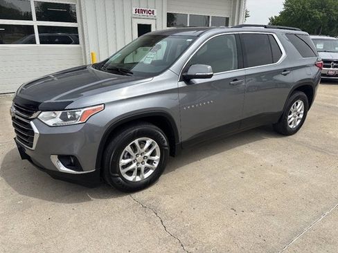 Used 2021 Chevrolet Traverse LT AWD/4WD image 22