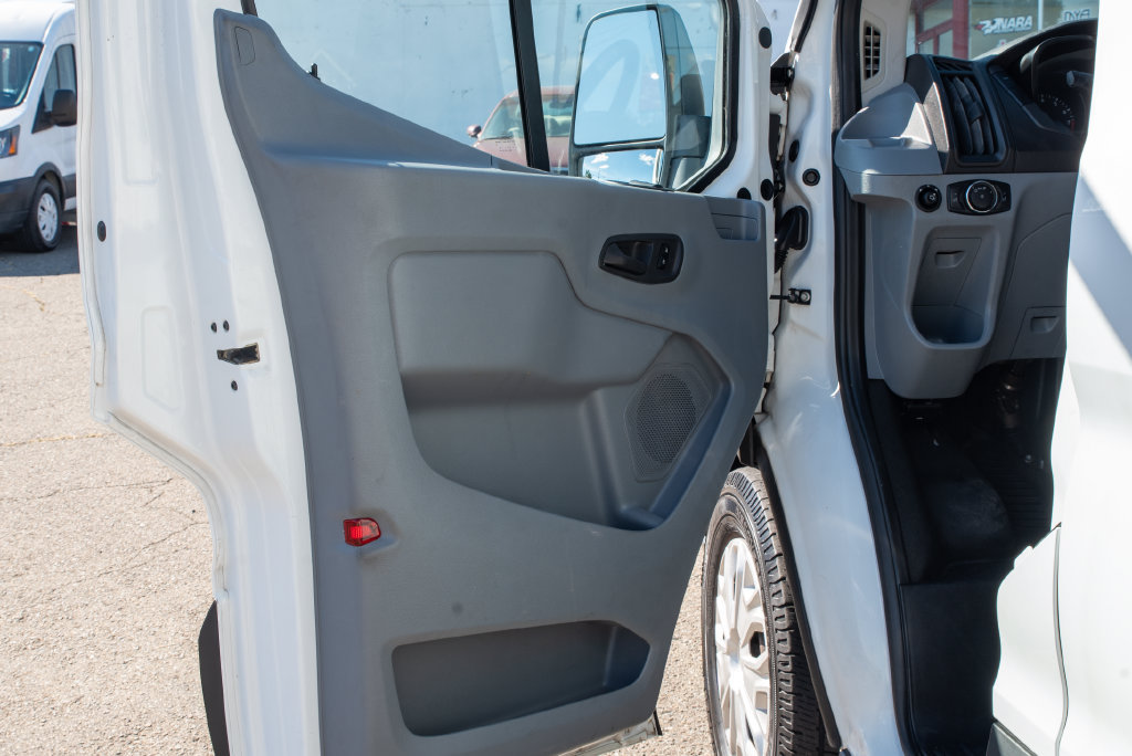 Used 2019 Ford Transit 150 XL RWD image 9