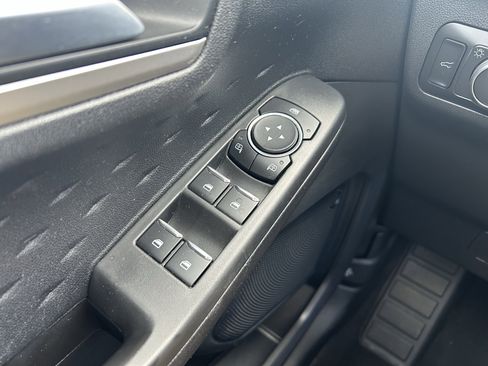 Used 2020 Ford Escape SEL image 19