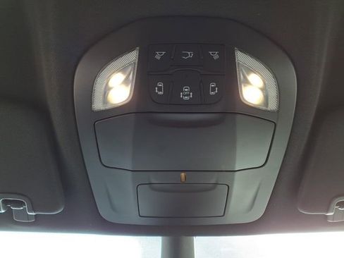 New 2026 Chrysler Pacifica Select image 23