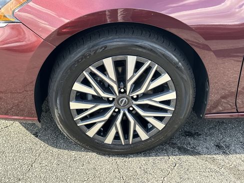 Used 2023 Nissan Altima 2.5 SV image 13