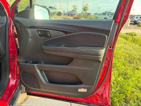 Used 2022 Honda Passport Elite image 18