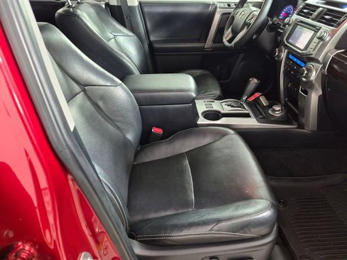Used 2018 Toyota 4Runner Limited AWD/4WD image 28