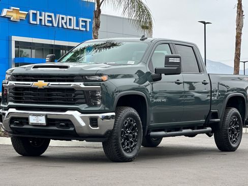 New 2026 Chevrolet Silverado 3500 LT image 8
