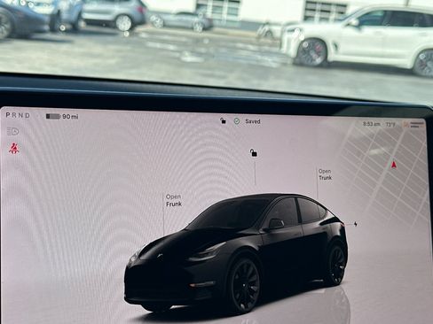 Used 2023 Tesla Model Y Long Range AWD/4WD image 23