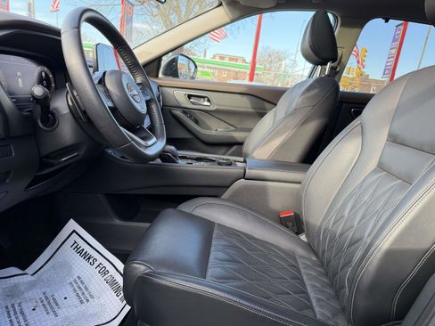 Used 2022 Nissan Rogue Platinum w/ Head-Up Display Package image 19