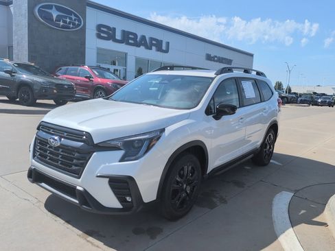 Used 2025 Subaru Ascent Bronze Edition w/ Popular Package #2 image 2