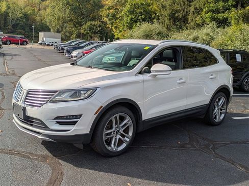 Used 2017 Lincoln MKC Reserve w/ Lincoln MKC Climate Package image 5