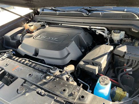 Certified 2016 Chevrolet Colorado Z71 w/ Z71 Midnight Edition image 26