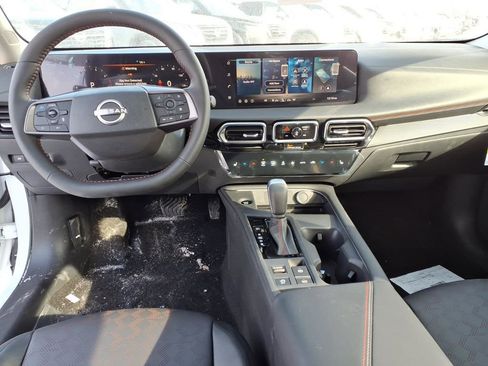 New 2026 Nissan Sentra SR image 9