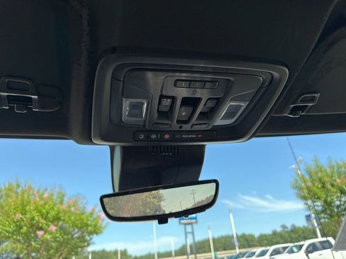 New 2025 Chevrolet Silverado 1500 High Country image 32