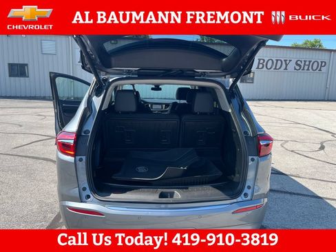 Used 2021 Buick Enclave Avenir w/ Avenir Technology Package FWD image 23