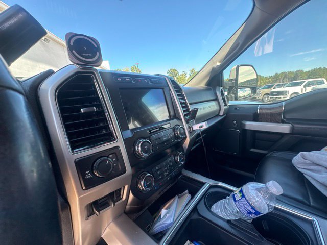 Used 2019 Ford F350 Lariat w/ Lariat Ultimate Package AWD/4WD image 23