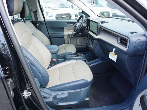 New 2026 Ford Maverick Lariat AWD/4WD image 3