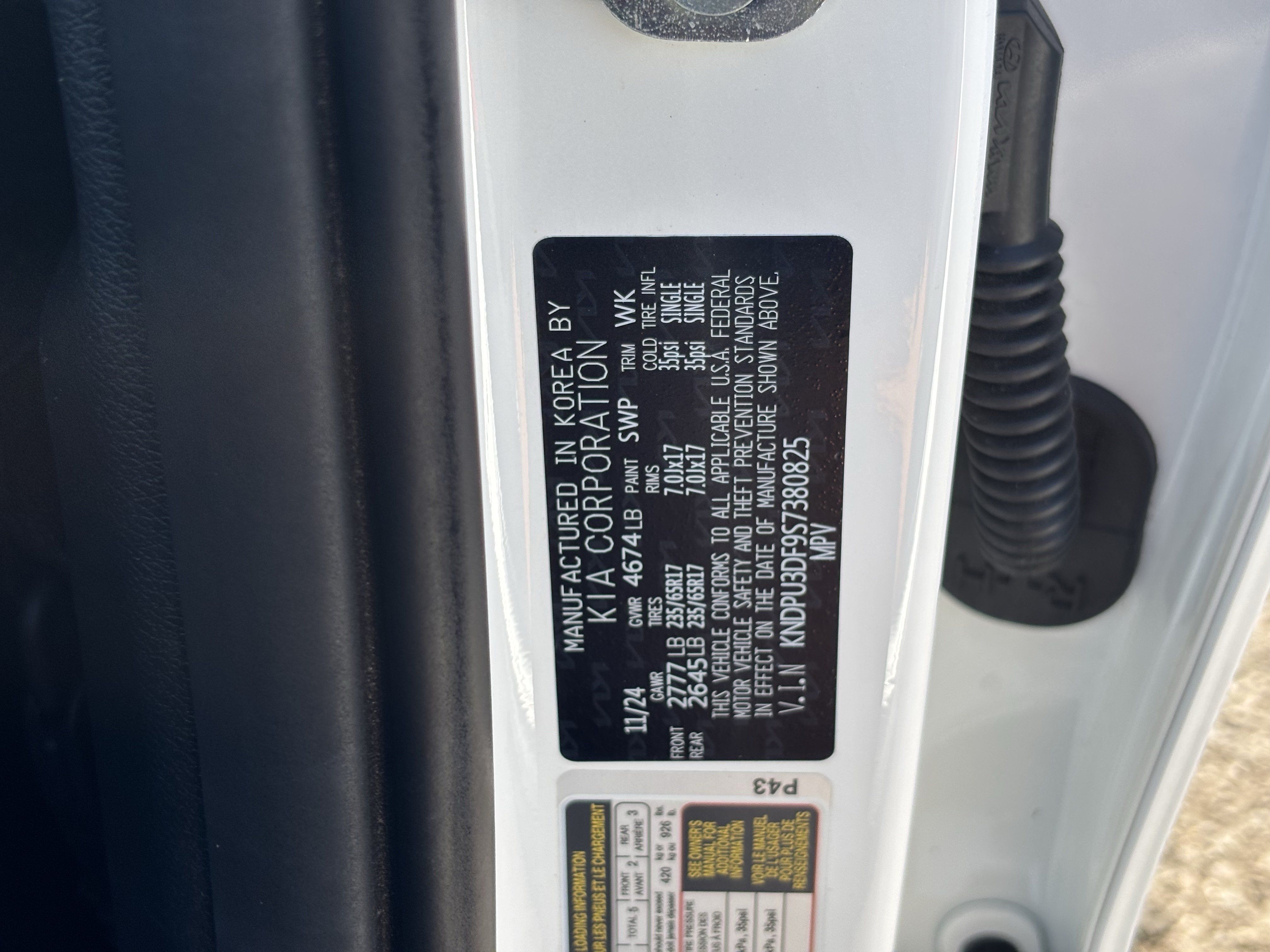 Certified 2025 Kia Sportage LX FWD image 30