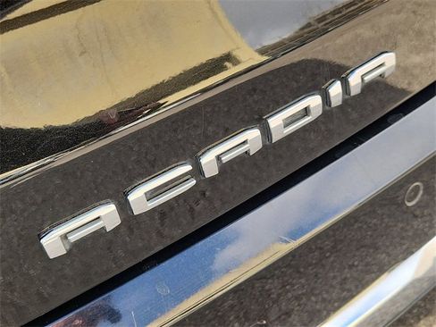 Used 2021 GMC Acadia Denali w/ Denali Technology Package image 32