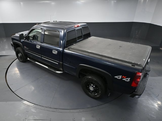 Used 2005 Chevrolet Silverado 2500 LS w/ Heavy-Duty Power Package AWD/4WD image 46
