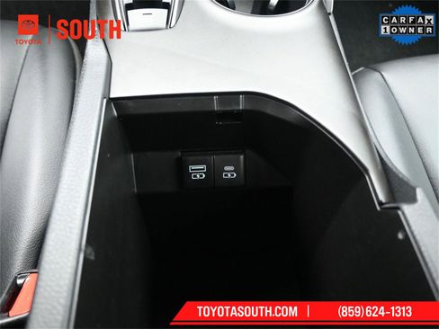 Used 2024 Toyota Camry SE image 23