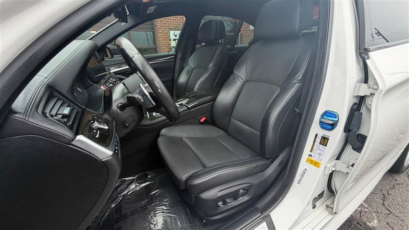 Used 2016 BMW 550i Sedan RWD image 32