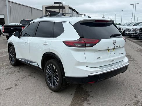 Used 2025 Nissan Rogue Platinum w/ Platinum Premium Package FWD image 21