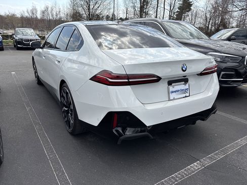 Certified 2024 BMW 530i w/ Executive Package image 19