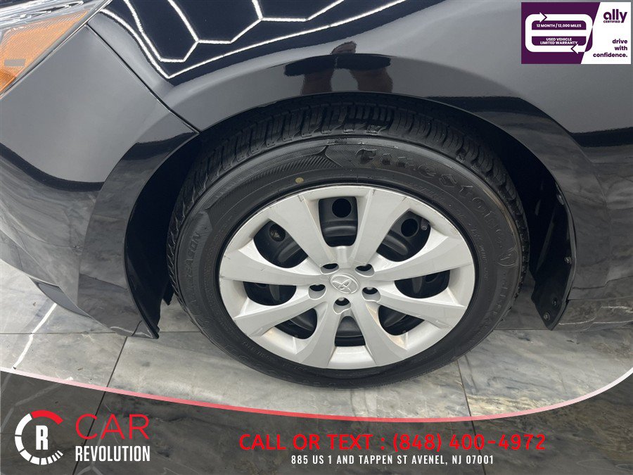 Used 2024 Toyota Corolla LE FWD image 50