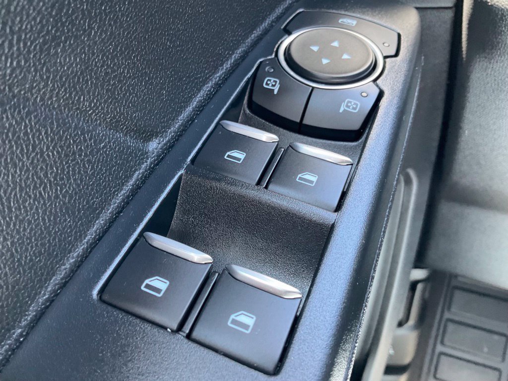 Used 2022 Ford Escape SE w/ SE Sport Appearance Package FWD image 41