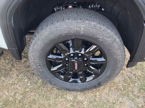 New 2026 GMC Sierra 2500 AT4 image 16