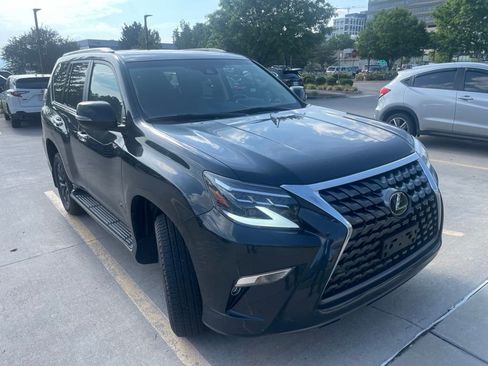 Used 2023 Lexus GX 460 Premium w/ Premium Package AWD/4WD image 2