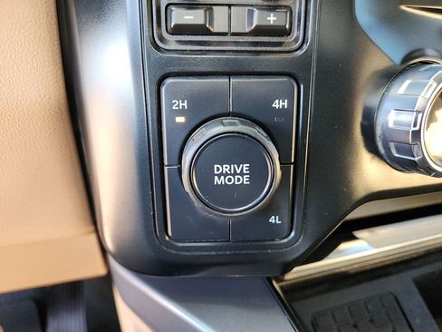 Used 2023 Ford F450 Lariat w/ Lariat Ultimate Package image 17