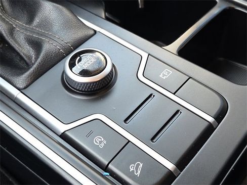 Used 2021 Kia Sorento LX image 25