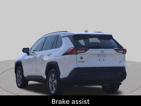 Certified 2025 Toyota RAV4 LE AWD/4WD image 9