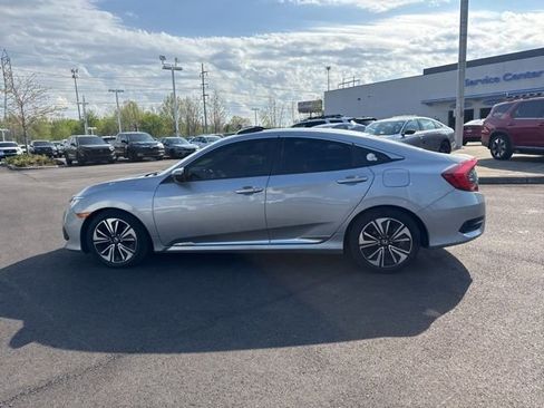 Used 2018 Honda Civic EX-T image 11