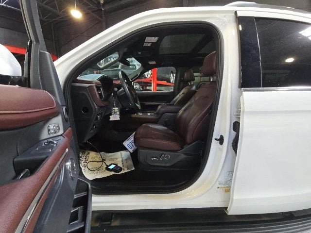 Used 2024 Ford Expedition Max Limited AWD/4WD image 10