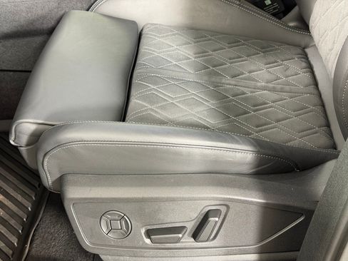 Used 2025 Audi SQ5 Premium Plus w/ Premium Plus Package AWD/4WD image 15