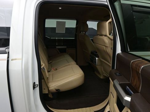 Used 2020 Ford F150 Lariat image 11