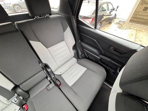 Used 2025 Toyota 4Runner SR5 image 37