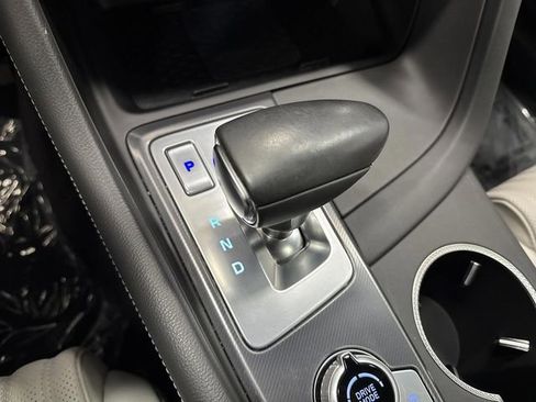 Used 2025 Genesis G70 2.5T w/ Sport Prestige Package image 22