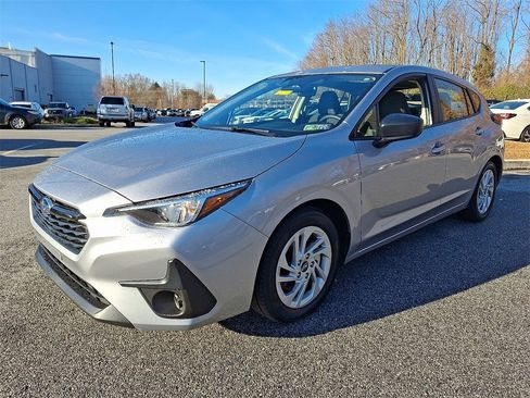 Certified 2025 Subaru Impreza 2.0i image 4